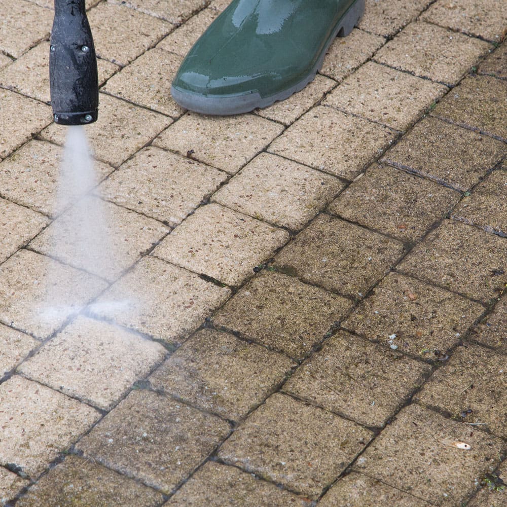 square_0019_Exterior-Cleaning-Power-Washing-&-Sealing