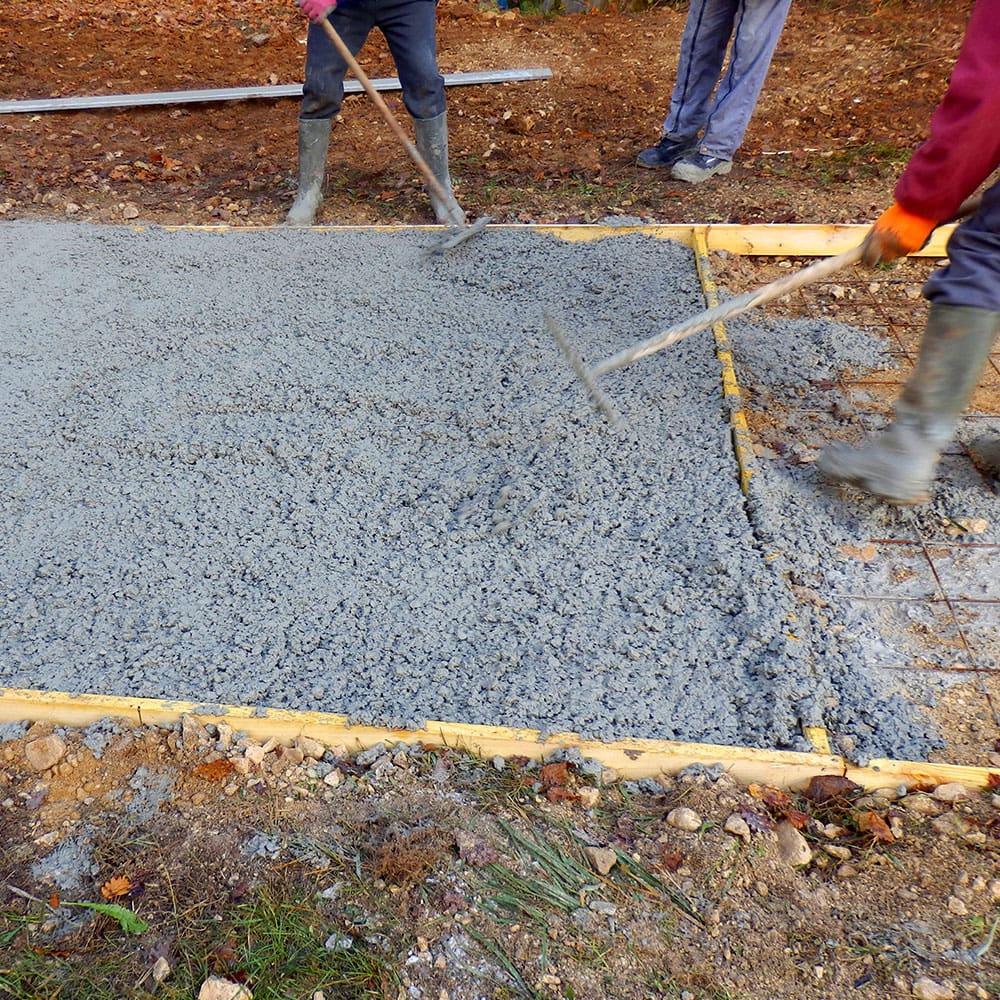 square_0030_Driveways-Sidewalks-&-Garages-Driveway–Sidewalk-Installation